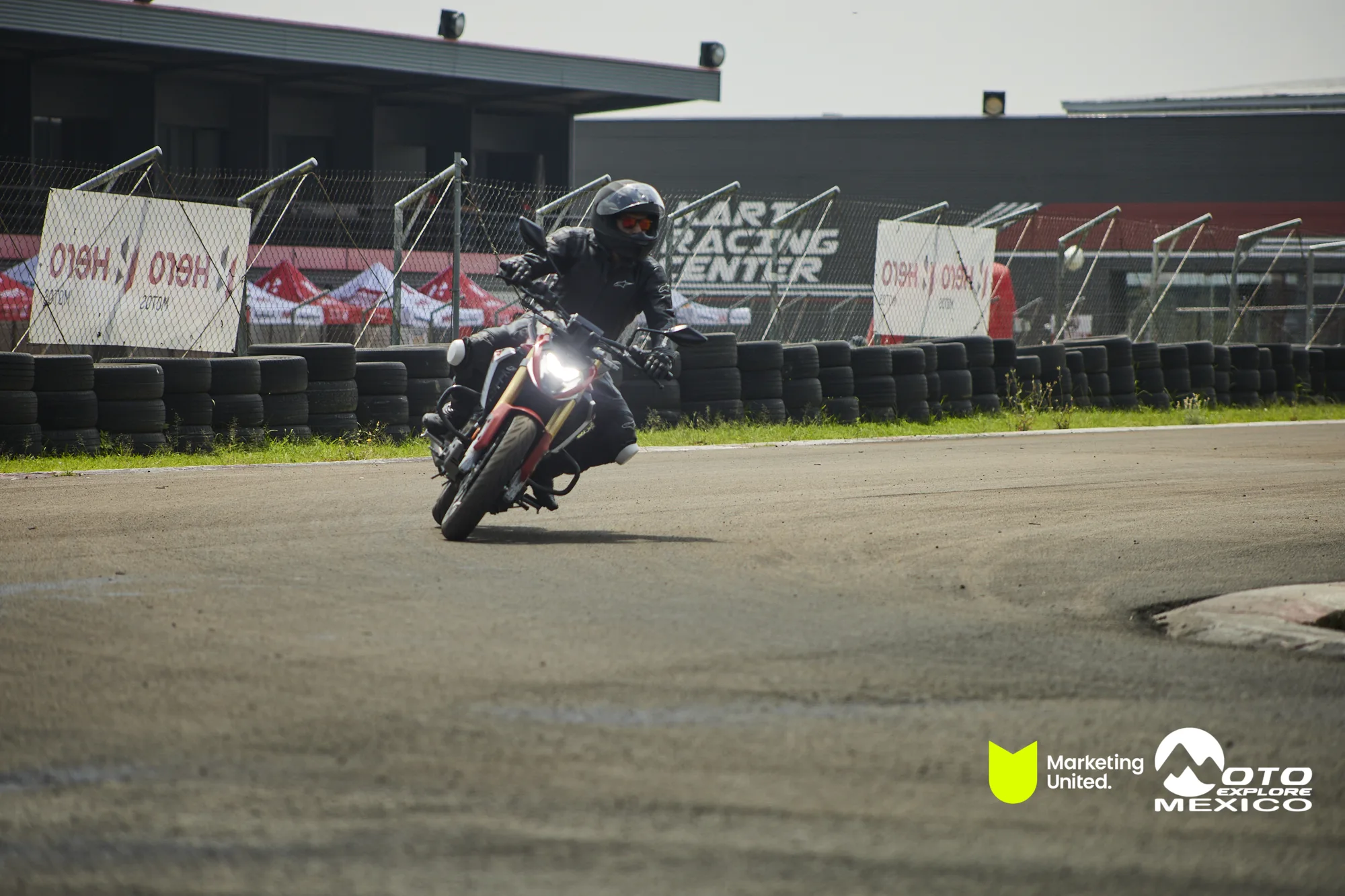 HUNK TRACKDAY 84